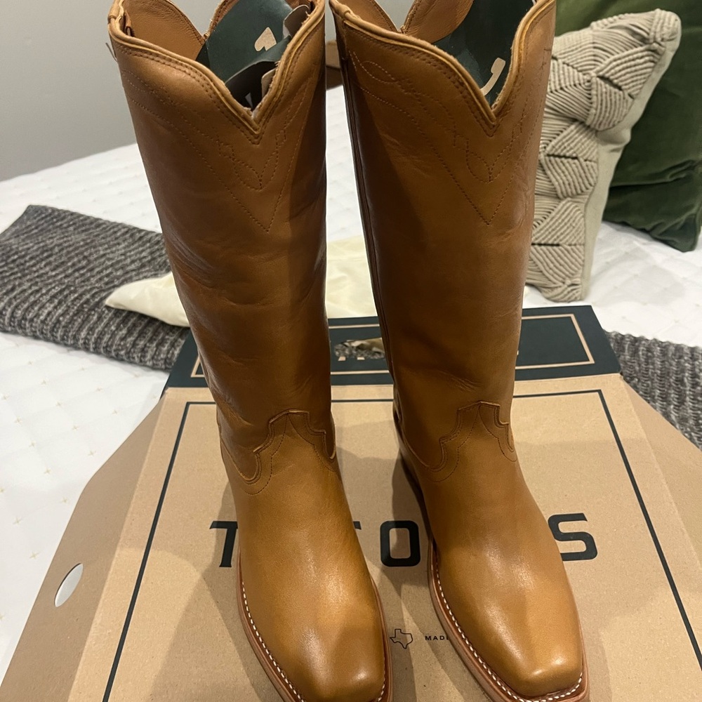Tecovas SOLD OUT NEW RELEASE CHARLIE COWBOY BOOT SIZE 7 CAMEL -NIB